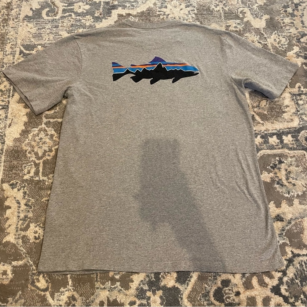 Patagonia Men's Grey T-Shirt